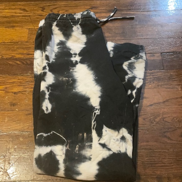 SWEATPANTS - Picture 1 of 1